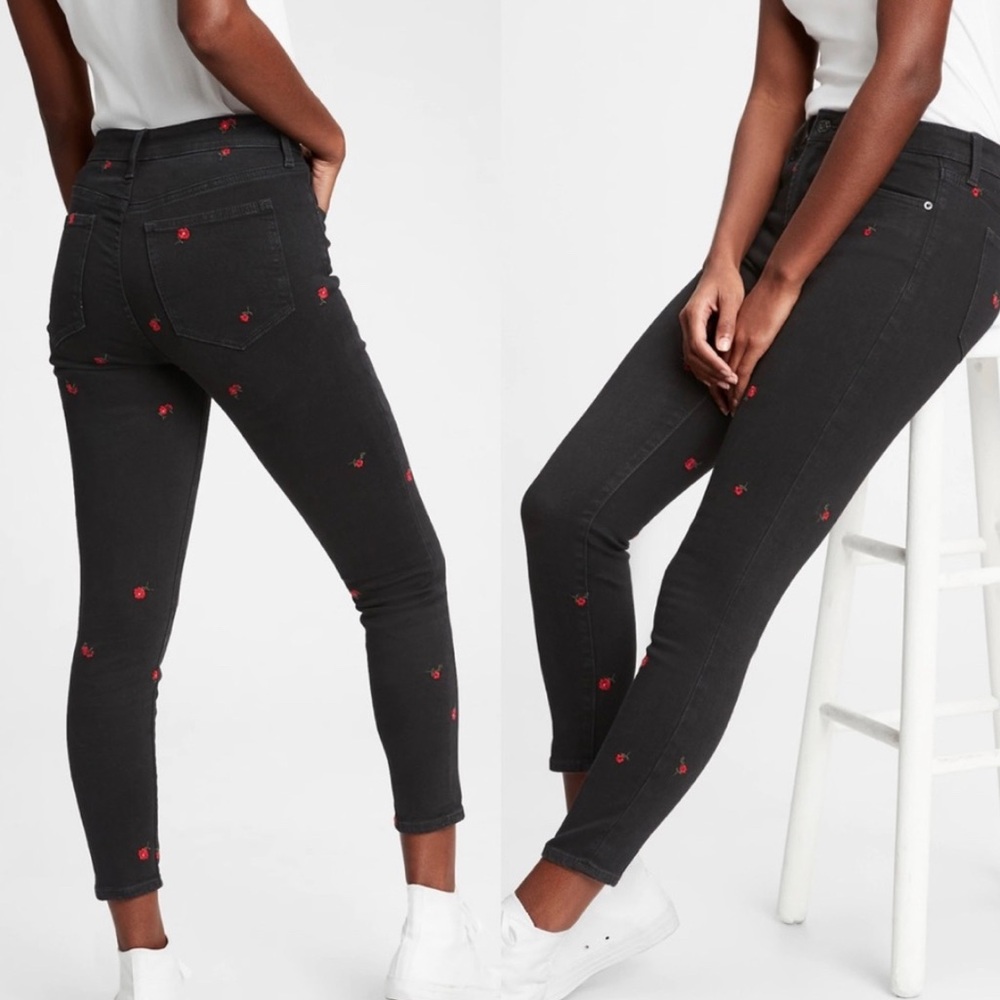 Gap high rise universal legging black skinny jeans, red embroidered flowers, 2P